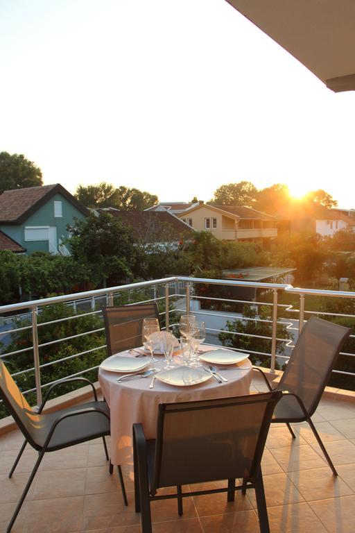 Apartments California 울친 외부 사진